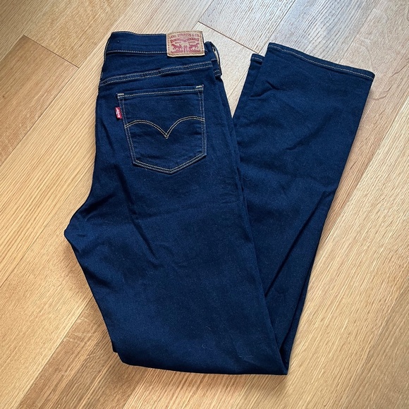 Levi's Denim - Levis Dark Blue 314 Shaping Straight Women's Stretch Denim Jeans